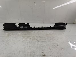 Volvo XC70 Dash center air vent grill 30715143