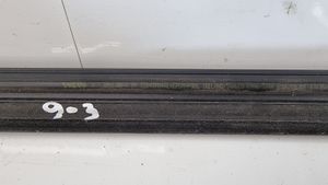 Volvo XC90 Listwa / Uszczelka szyby drzwi przednich 30753851