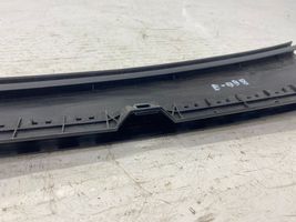 Volkswagen PASSAT B8 Rivestimento modanatura del vetro della portiera posteriore 3G0839901N