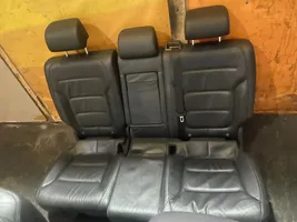 Volkswagen Touareg II Set interni 