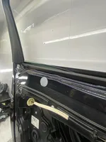 Volkswagen Touareg II Drzwi przednie 7P0831311A