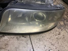 Audi A6 S6 C5 4B Lampa przednia 