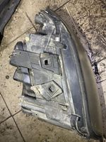 Audi A6 S6 C5 4B Lampa przednia 