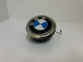 BMW 1 F20 F21 Takaluukun/tavaratilan luukun ulkokahva 7248535