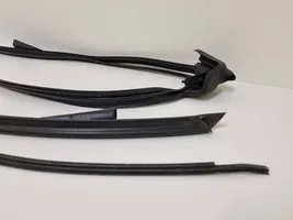 BMW 1 E82 E88 Windshield trim 7164997