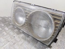 Mercedes-Benz W123 Lampa przednia 24432R19