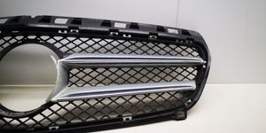 Mercedes-Benz A W176 Maskownica / Grill / Atrapa górna chłodnicy A1768880250