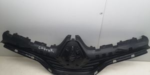 Renault Captur Grotelės viršutinės 623102335R