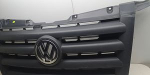 Volkswagen Crafter Etupuskurin ylempi jäähdytinsäleikkö 2E0853653