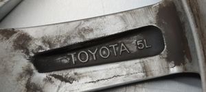 Toyota Avensis T270 Felgi aluminiowe R18 HL47722