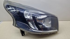 Renault Trafic III (X82) Phare frontale 260100647R