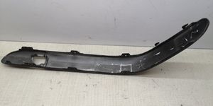 Mercedes-Benz C W203 Modanatura separatore del paraurti anteriore A2038851821