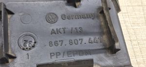 Volkswagen Polo II 86C 2F Cache crochet de remorquage arrière 867807441