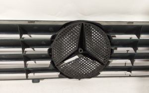 Mercedes-Benz Vito Viano W638 Grille calandre supérieure de pare-chocs avant A6388880515