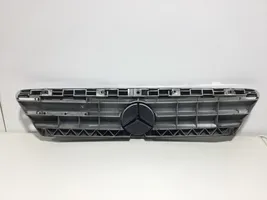 Mercedes-Benz A W168 Grille calandre supérieure de pare-chocs avant 1688800083