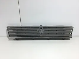 Volkswagen PASSAT B2 Front bumper upper radiator grill 321853653K