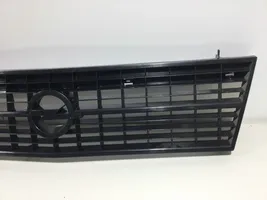 Opel Kadett E Atrapa chłodnicy / Grill 90041925