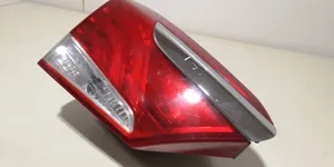 Hyundai i40 Lampy tylnej klapy bagażnika 924033Z0