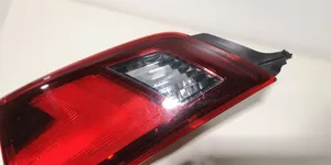 Nissan Rogue Lampy tylnej klapy bagażnika 22623756