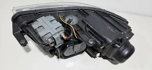 Volkswagen PASSAT B5.5 Lampa przednia 1EL00834007