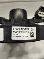 Ford F150 Jäähdyttimen jäähdytinpuhaltimen suojus ML5V8W601AC