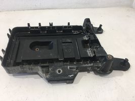 Seat Leon (1P) Support boîte de batterie 1K0915333C