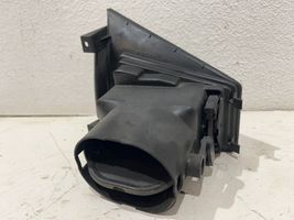 BMW 5 E28 Cabin air duct channel 1367567