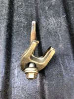 Infiniti FX Fuel Injector clamp holder 