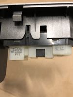 Lexus RX 330 - 350 - 400H Takaoven ikkunan kytkimen kehys 7428048120