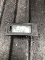 Land Rover Discovery 5 Lampa oświetlenia tylnej tablicy rejestracyjnej HY3213B627AB