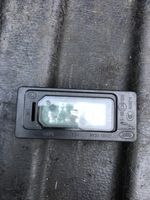 Land Rover Discovery 5 Lampa oświetlenia tylnej tablicy rejestracyjnej HY3213B627AB