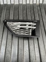 Land Rover Range Rover Sport L494 Grill / Wlot powietrza błotnika przedniego AH3216A415AAW