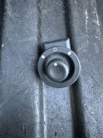 Mercedes-Benz Citan W415 Bouton de commutateur rétroviseur latéral 255704649R