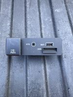 Land Rover Discovery Sport Connecteur/prise USB FK7219C166BD