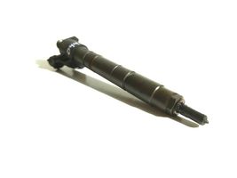 Volvo V40 Injecteur de carburant 31303238