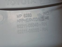 Toyota Avensis T270 Osłona słupka szyby przedniej / A 6221105040