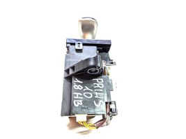 Toyota Prius (XW30) Gear shifter/selector 75C582