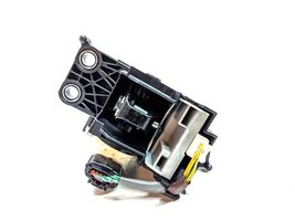 Toyota Prius (XW30) Gear shifter/selector 75C582