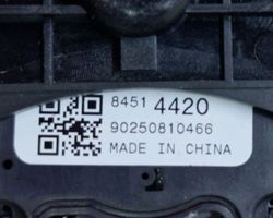 Buick Encore I Pyyhkimen/suuntavilkun vipukytkin 52154275