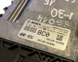 Hyundai i30 Sterownik / Moduł ECU 0281031578