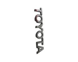 Toyota Avensis T270 Manufacturers badge/model letters 