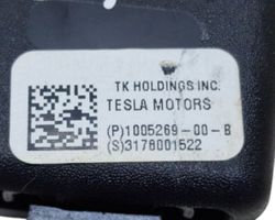 Tesla Model S Gurtschloss hinten 100526900B