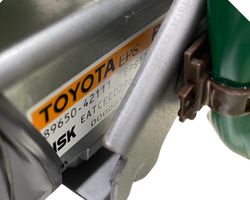 Toyota RAV 4 (XA40) Pompa wspomaganie układu kierowniczego 8965042111