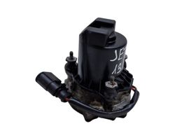 Volkswagen Jetta VI Secondary air pump 04E131333A