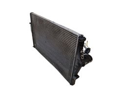 Volvo V70 Chłodnica powietrza doładowującego / Intercooler 8671694