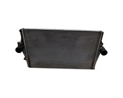 Volvo V70 Chłodnica powietrza doładowującego / Intercooler 8671694