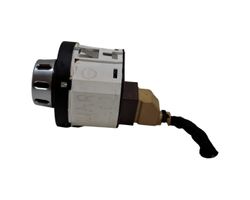 Volkswagen Touareg II Differential lock switch 