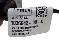 Tesla Model X Takaoven sisävalo 103664200C