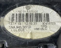 Volkswagen Tiguan Lampy tylnej klapy bagażnika 5NA945307D