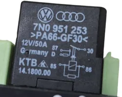 Volkswagen Tiguan Sicherungskasten Relaiskasten 7N0951253